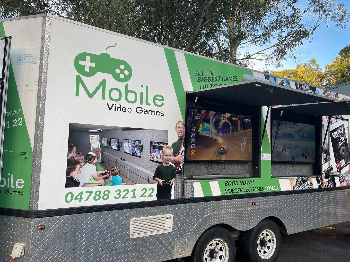 Why Hire a Mobile Games Theatre in Central Coast & Newcastle